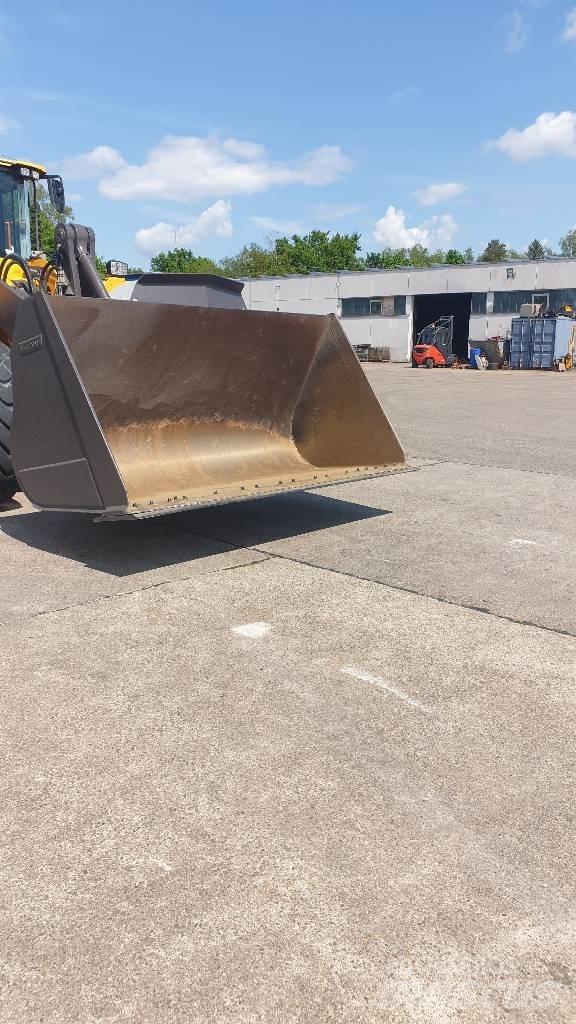 Volvo L 180 H 輪胎式裝載機