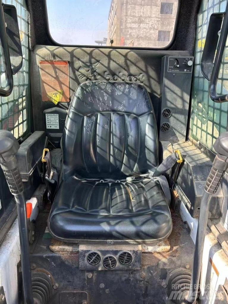 Bobcat S 753 滑移轉向裝載機