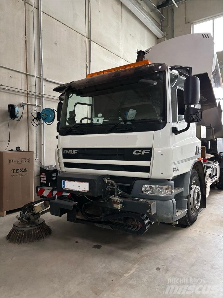 DAF CF 75 掃倉機