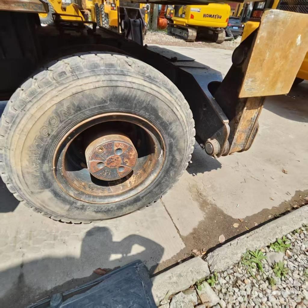 Hyundai R210W-9 旋轉式挖土機/掘鑿機/挖掘機