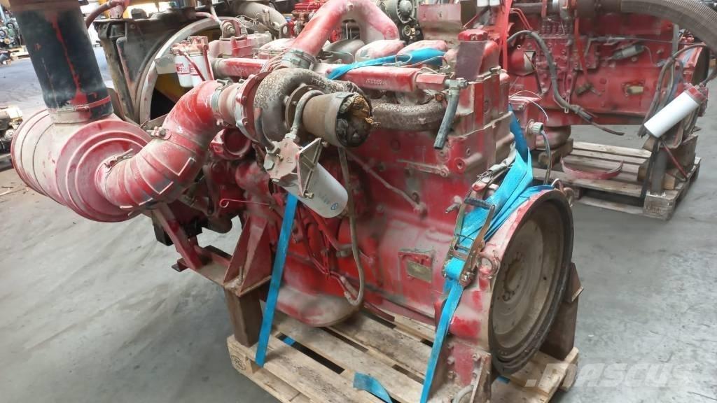 Volvo TD121G 引擎/發動機