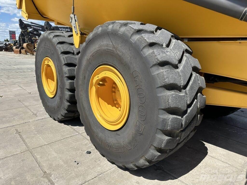 Volvo A40G 鉸接式起吊車