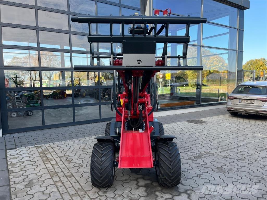 Schäffer 2028 其他農業機械