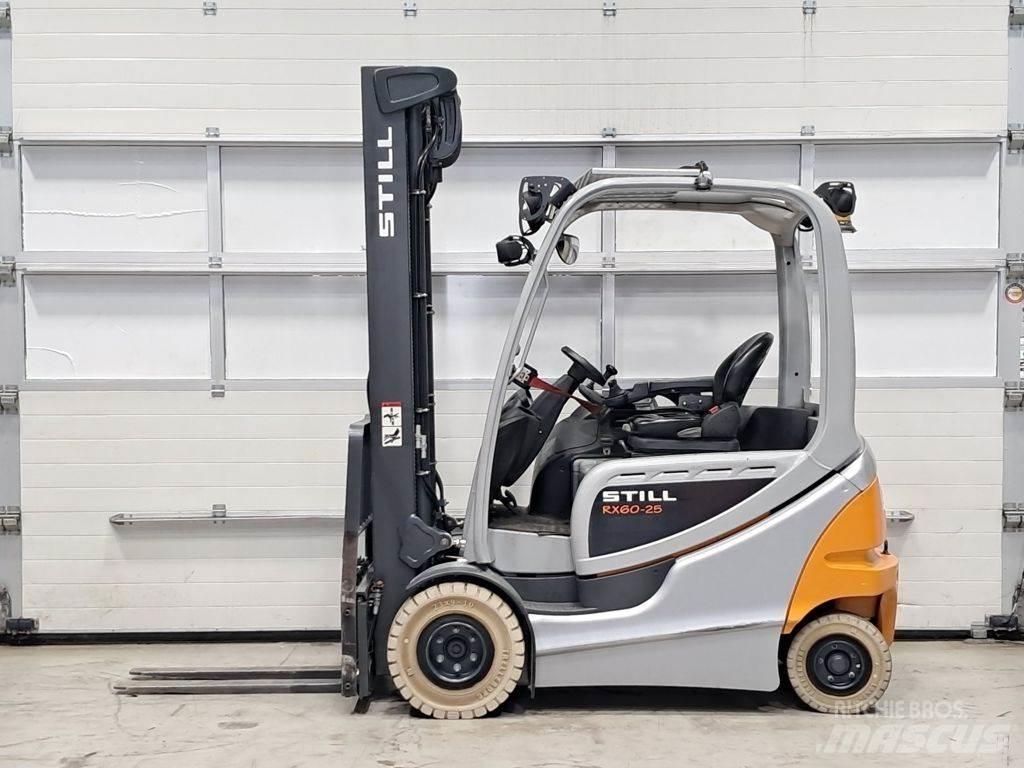 Still RX60-25 電動堆高機
