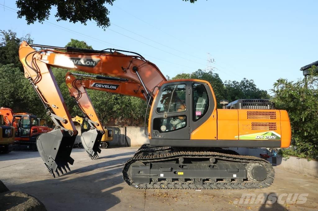 Develon DX 205 中型挖土機/掘鑿機/挖掘機 7t-12t