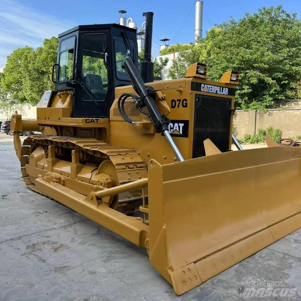 CAT D 7 G 平土機
