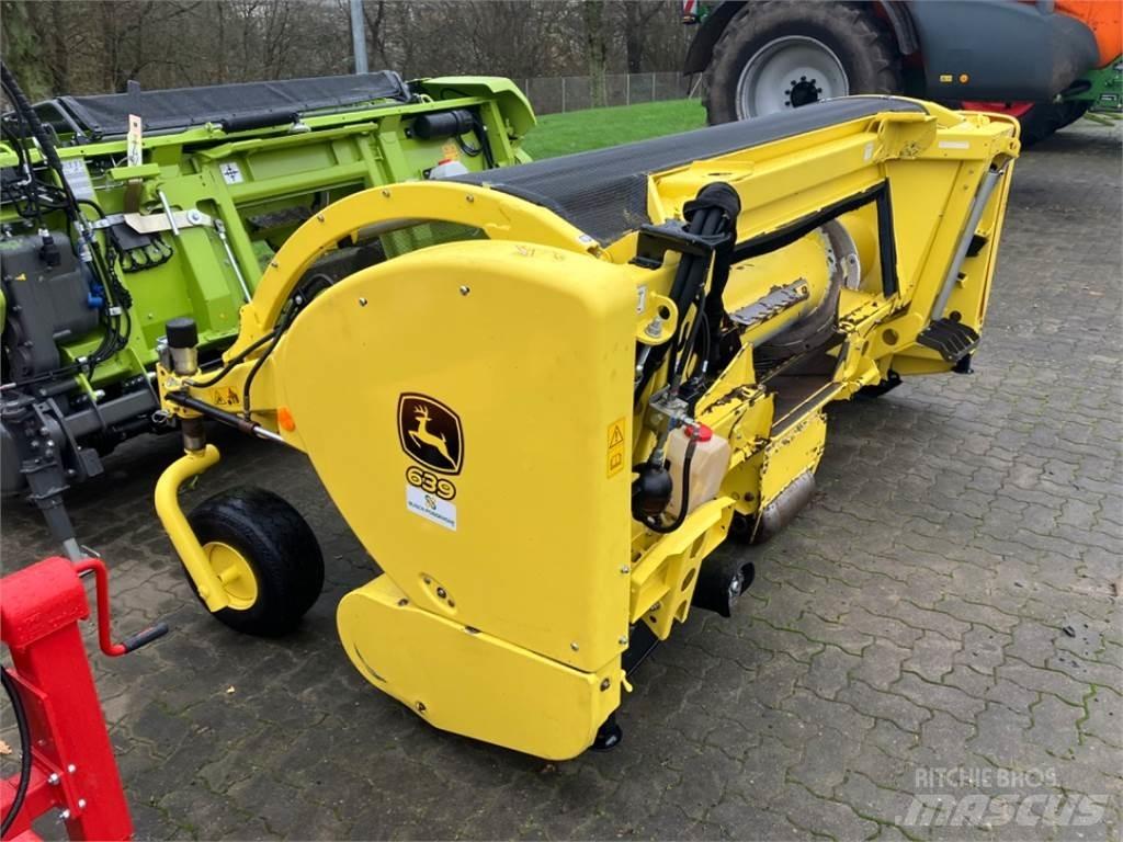 John Deere 8300i 牧草收穫機