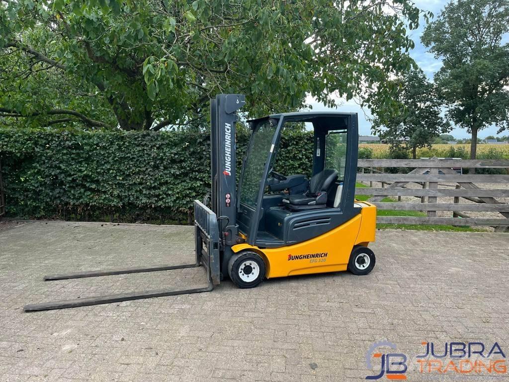 Jungheinrich EFG 320 電動堆高機