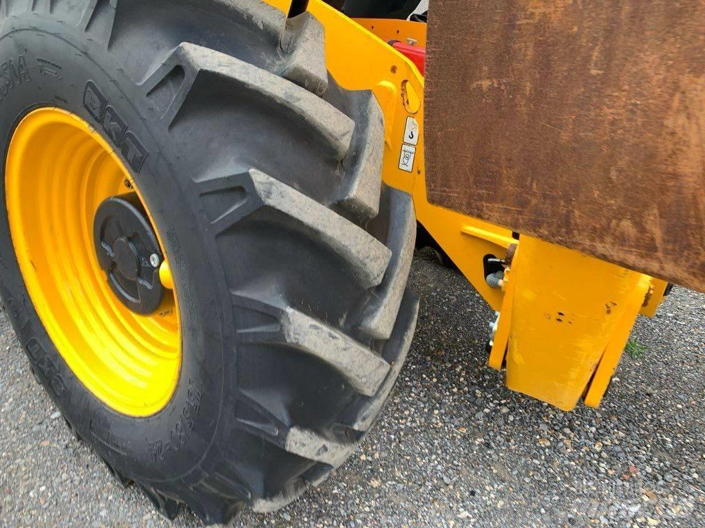 JCB 533-105 伸縮臂操作車
