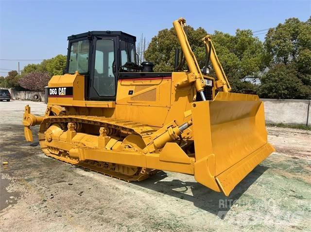 CAT D 6 G 履帶推土機