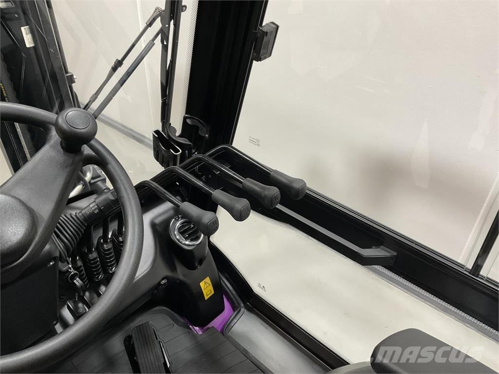  AntOn CBH 2.5 電動堆高機