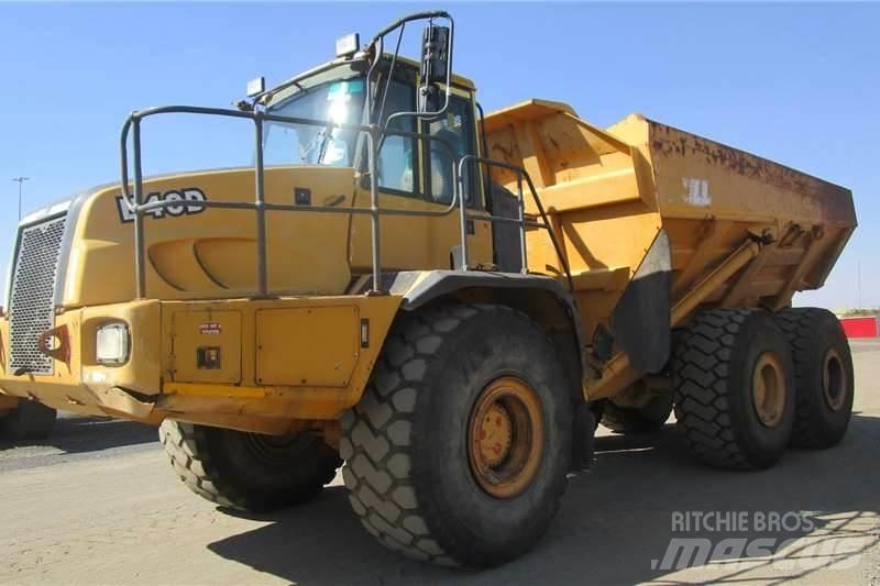 Bell B40D 鉸接式起吊車