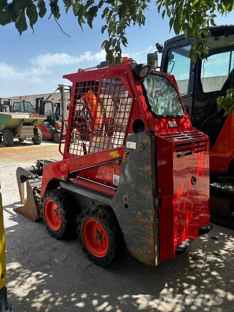 Bobcat S 70 滑移轉向裝載機