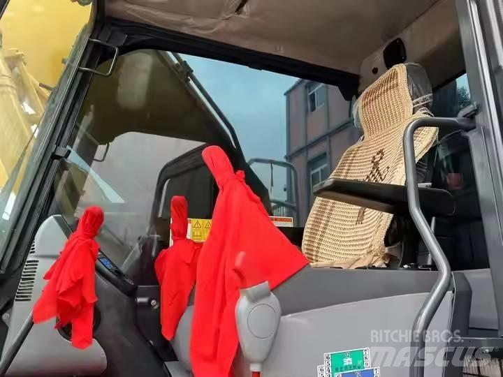 Komatsu PC 200 履帶式 挖土機/掘鑿機/挖掘機