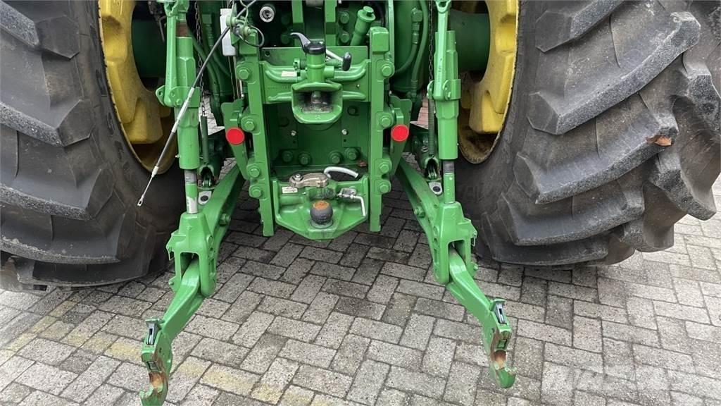 John Deere 7R330 曳引機