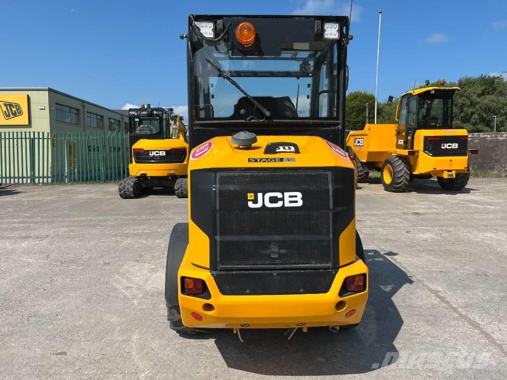 JCB 403ag plus 曳引機