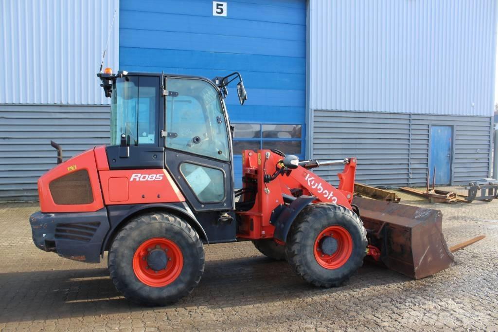 Kubota R085 輪胎式裝載機