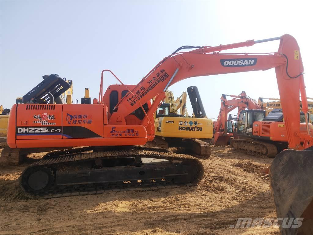 Doosan DH225LC-7 履帶式 挖土機/掘鑿機/挖掘機