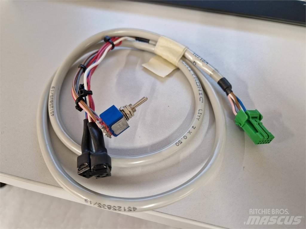 Rottne 401-10715A 電子設備