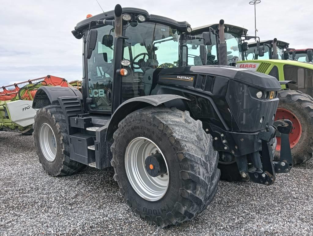 JCB Fastrac 4220 曳引機