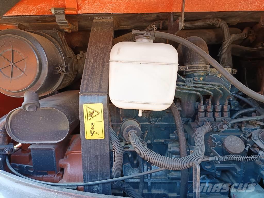 Kubota U 40 小型挖土機/掘鑿機<7t(小型挖掘機)