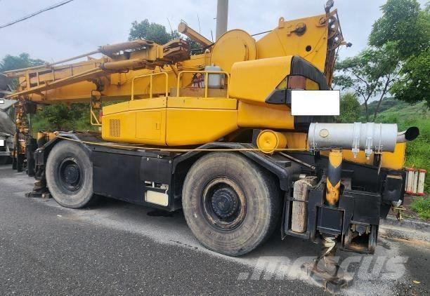 Kobelco RK 250-3 越野起重機