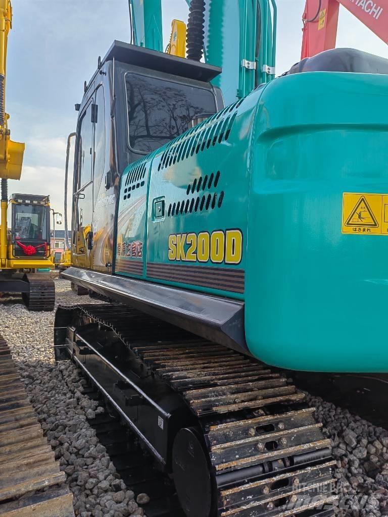 Kobelco SK 200D 中型挖土機/掘鑿機/挖掘機 7t-12t