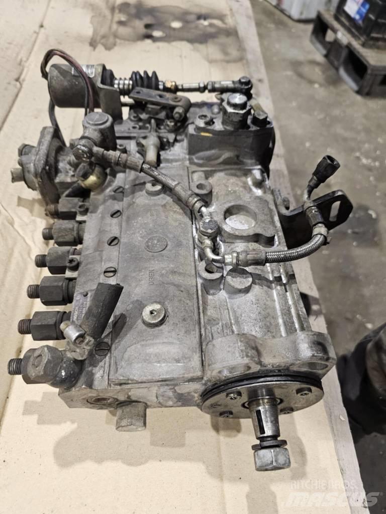 Cummins 5.9 L 引擎/發動機
