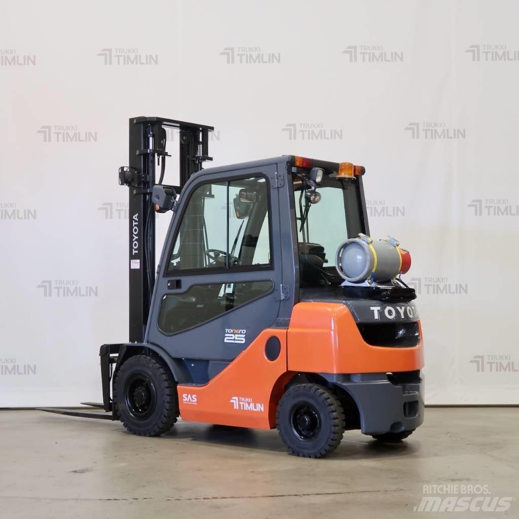 Toyota 02-8FGF25 液化石油氣LPG卡車