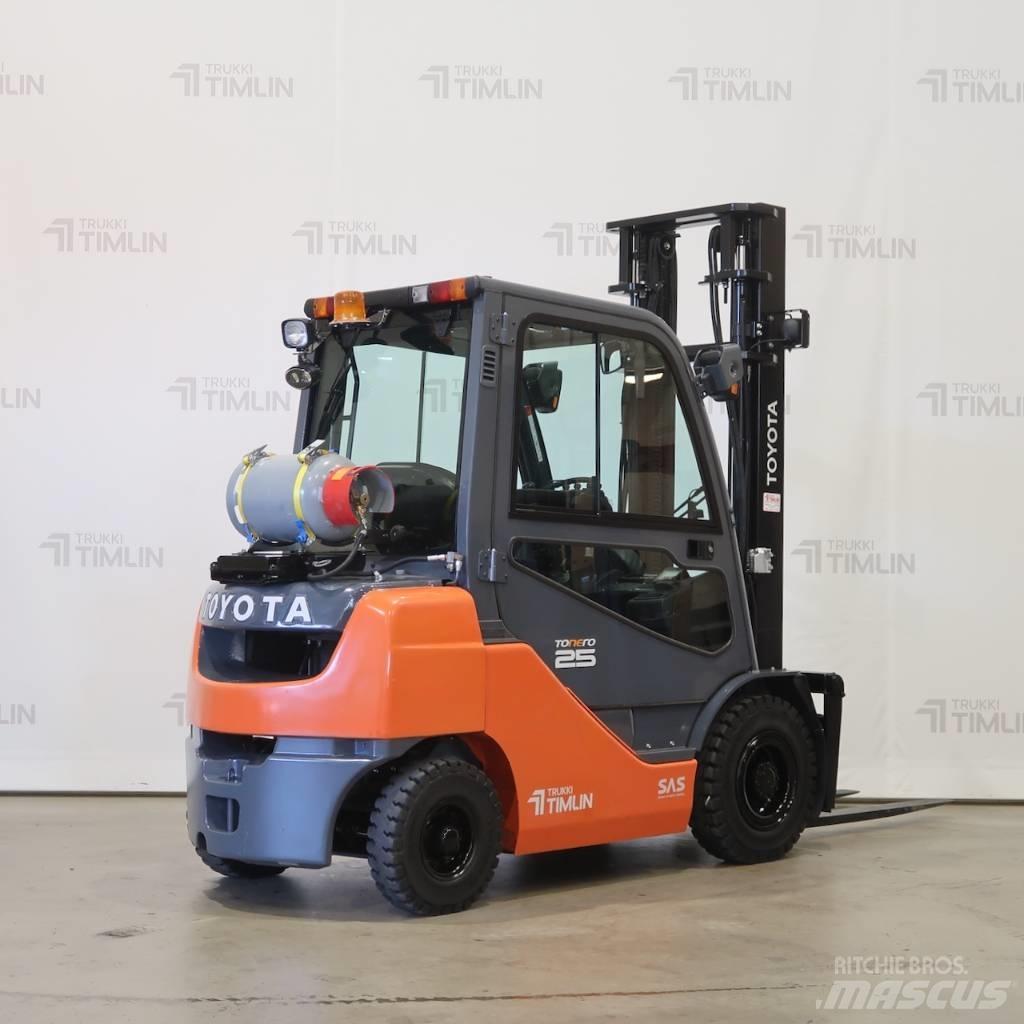 Toyota 02-8FGF25 液化石油氣LPG卡車