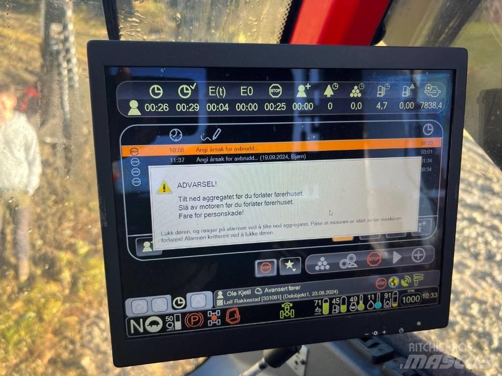 Komatsu 901XC 收穫機