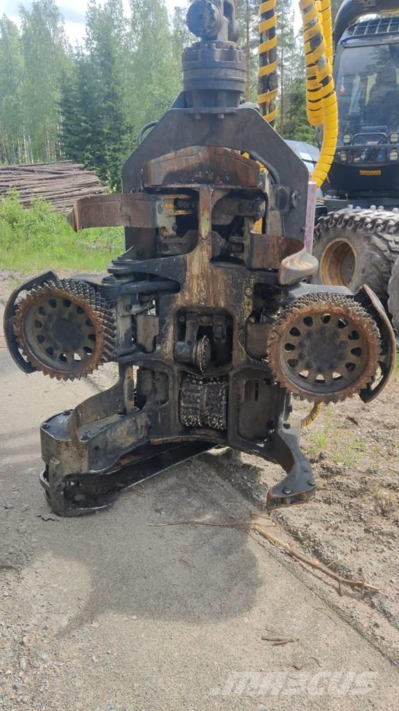 Ponsse SCORPION 8W 收穫機