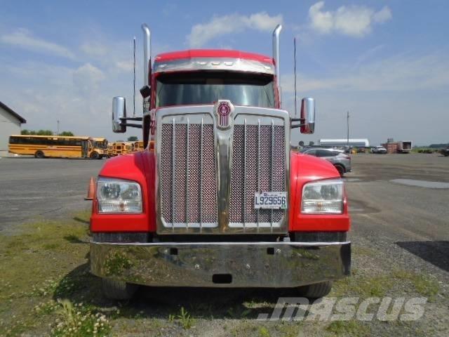 Kenworth W 990 曳引機組件