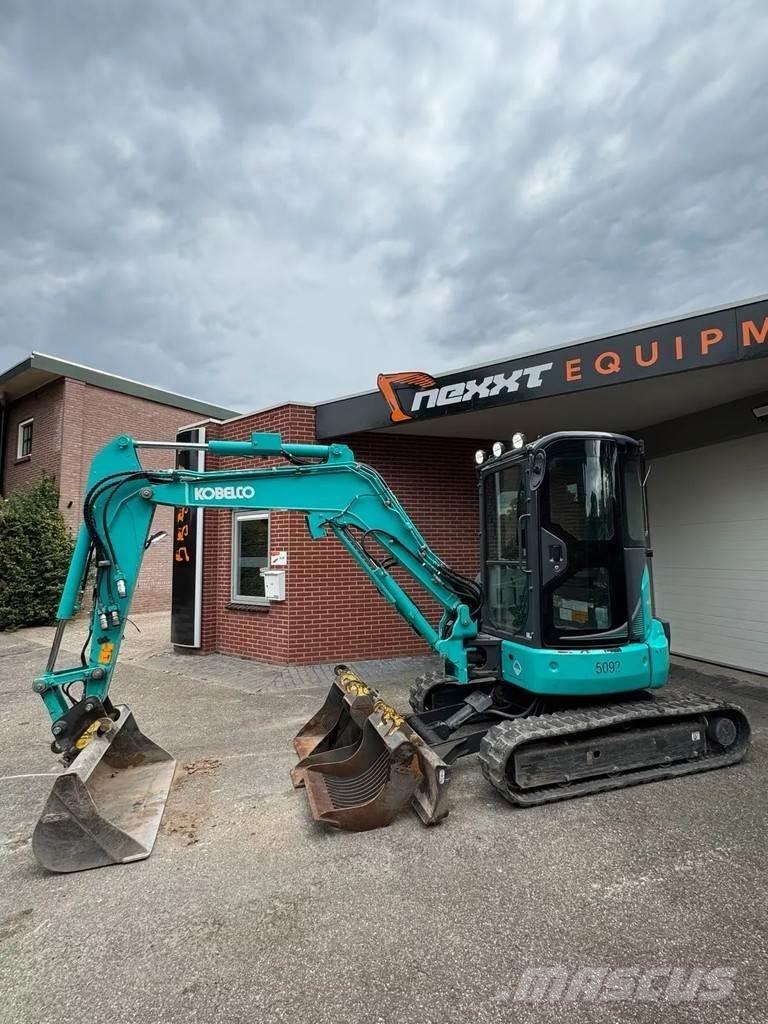 Kobelco SK35 SR-6E 小型挖土機/掘鑿機<7t(小型挖掘機)