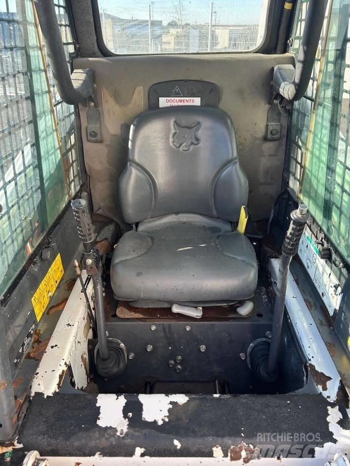Bobcat T 110 推土機