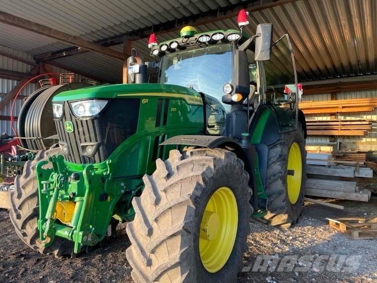 John Deere 6R 250 曳引機