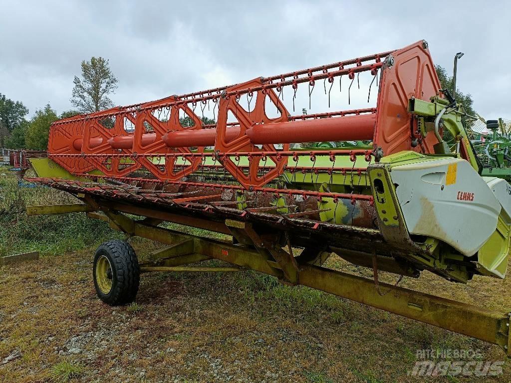 CLAAS Tucano 450 聯合收穫機