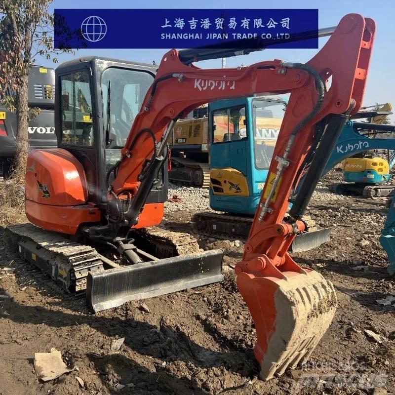 Kubota U 30 小型挖土機/掘鑿機<7t(小型挖掘機)