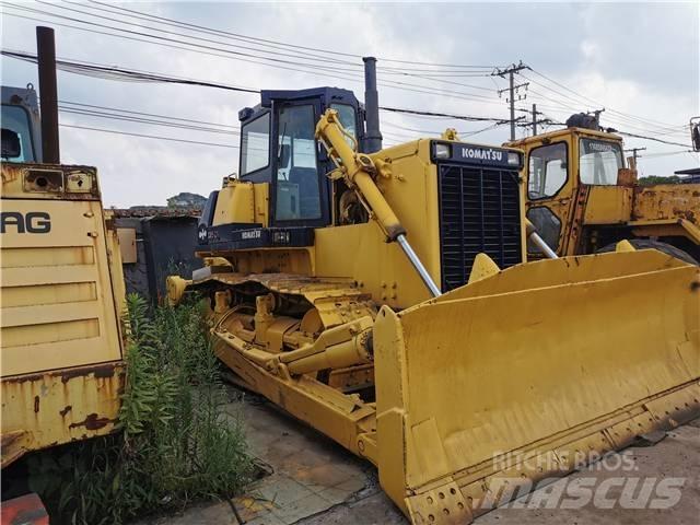 Komatsu D85-21 履帶推土機