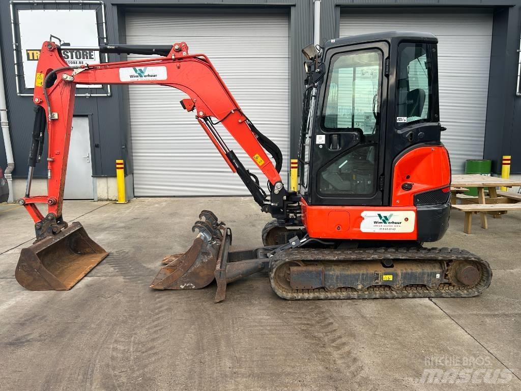 Kubota U 36-4 小型挖土機/掘鑿機<7t(小型挖掘機)