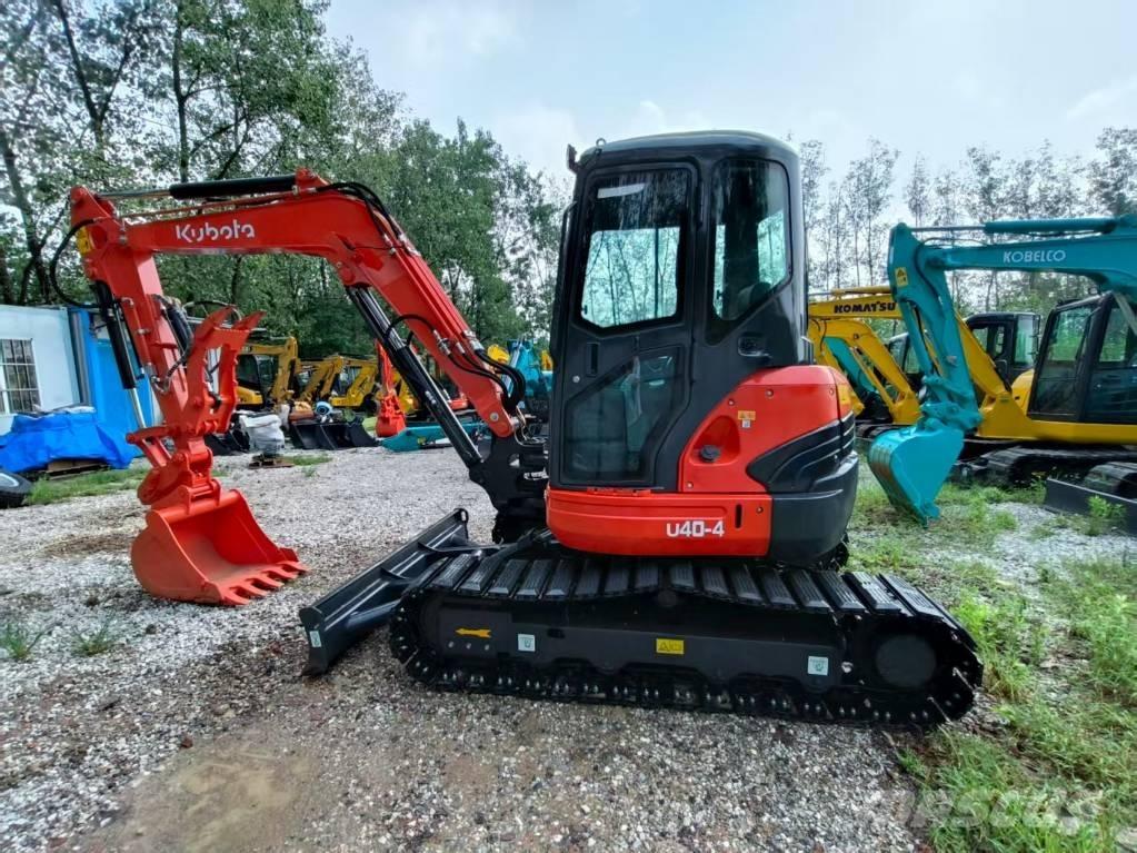 Kubota U 40 小型挖土機/掘鑿機<7t(小型挖掘機)