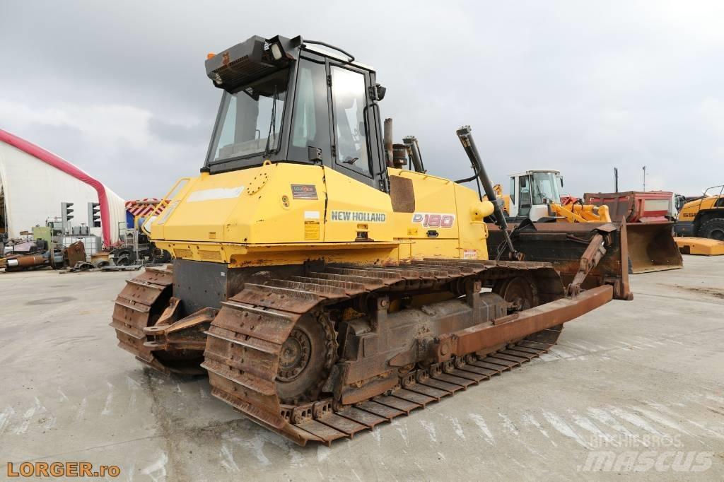 New Holland D 180 履帶推土機