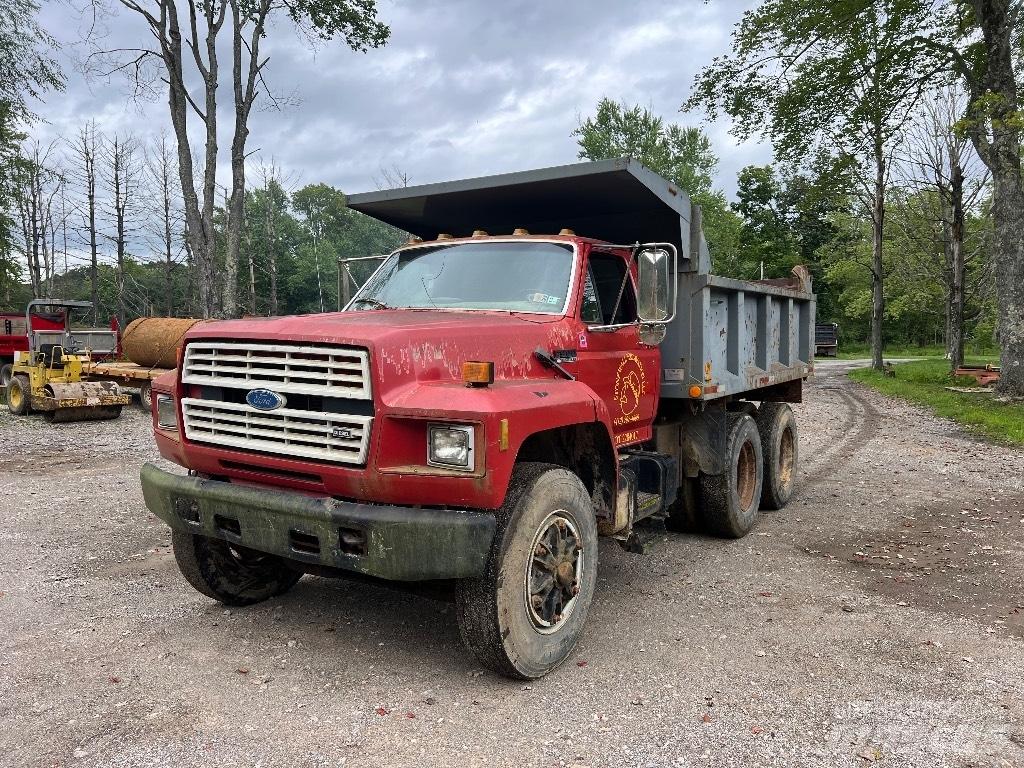 Ford F900 傾卸式卡車