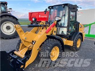 CAT 906 輪胎式裝載機