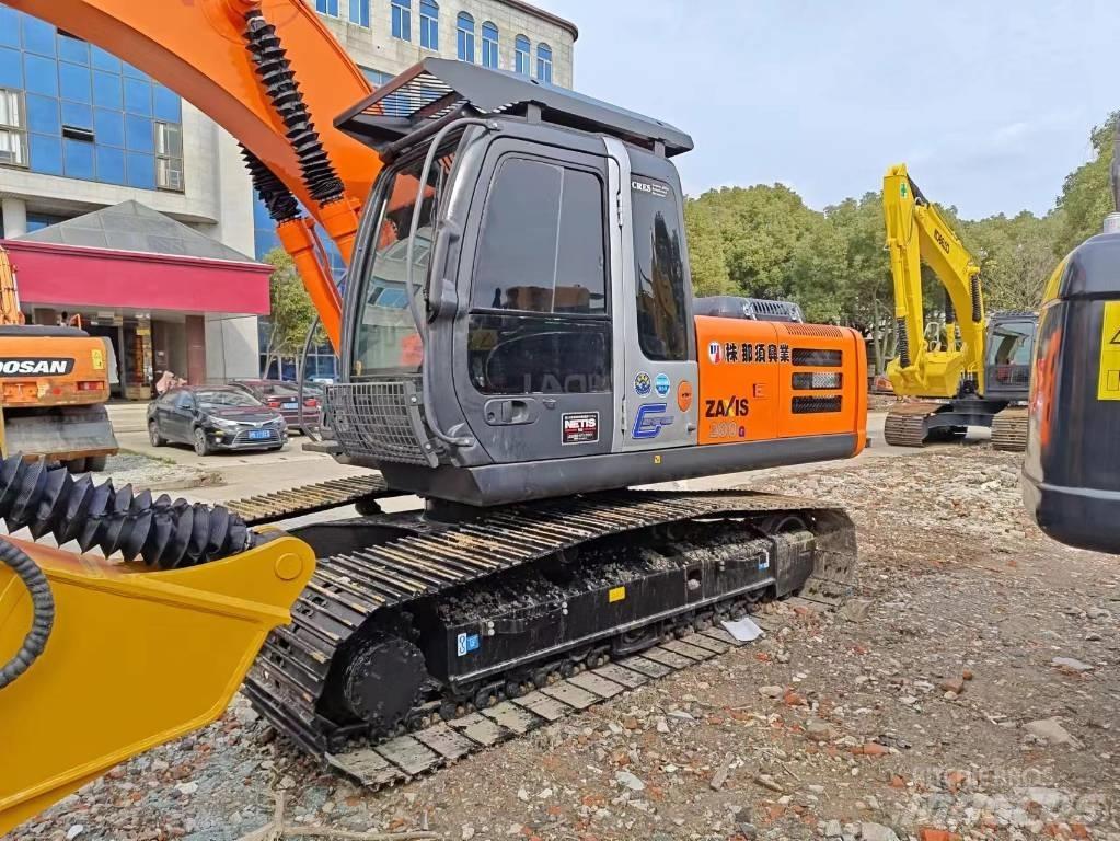 Hitachi ZX 200 履帶式 挖土機/掘鑿機/挖掘機
