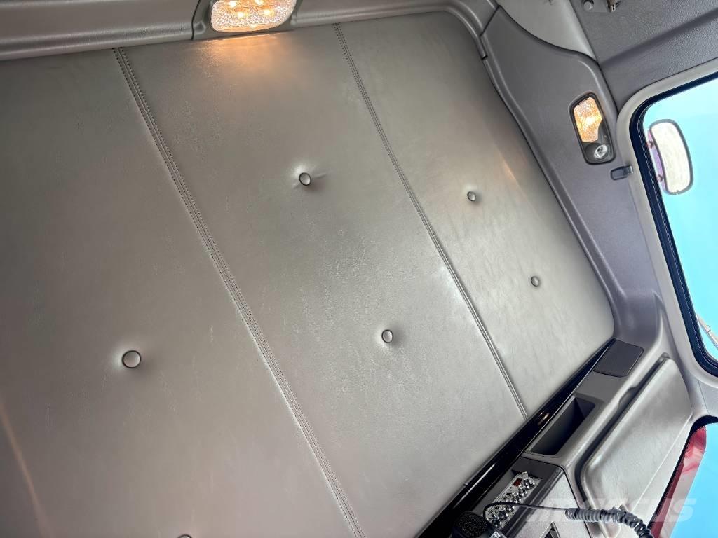 Kenworth W 900 曳引機組件