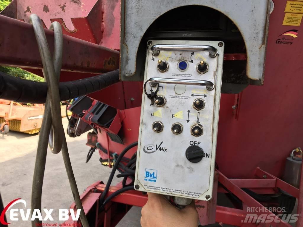 BvL V-Mix 12 LS 混合餵料機