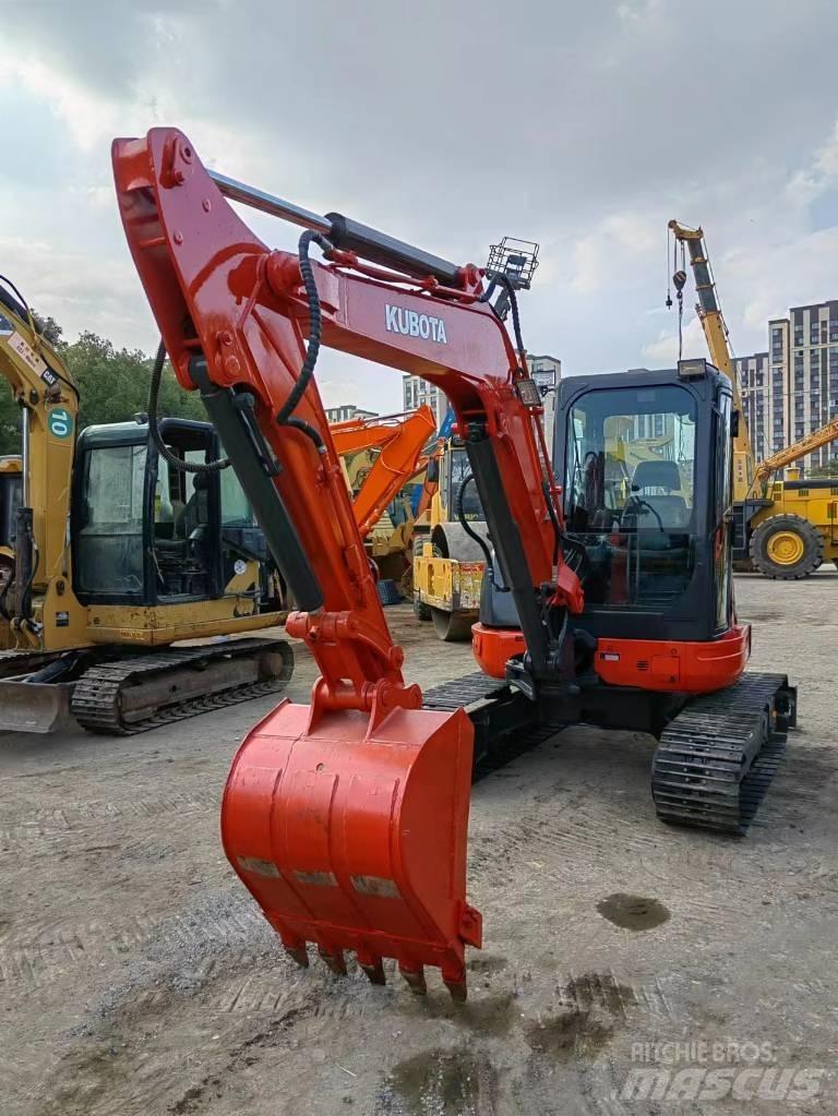 Kubota U 55-4 小型挖土機/掘鑿機<7t(小型挖掘機)