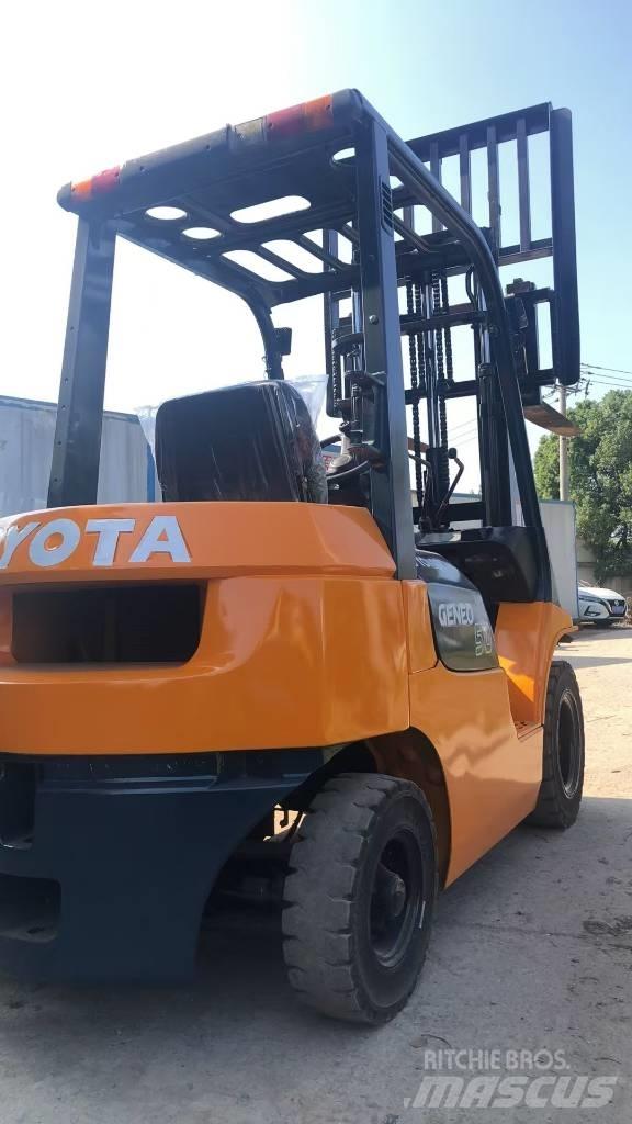 Toyota FD 50 柴油卡車