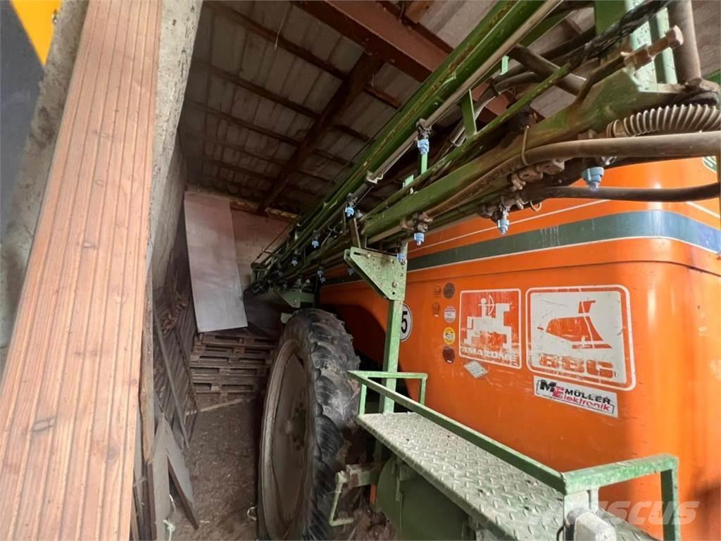 Amazone S330 Nova 牽引式噴霧機